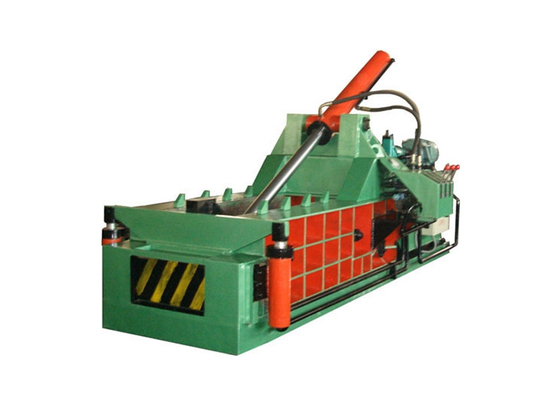 Prensa de empacotamento hidráulica verde 15*2kw da sucata da máquina 2000Kn